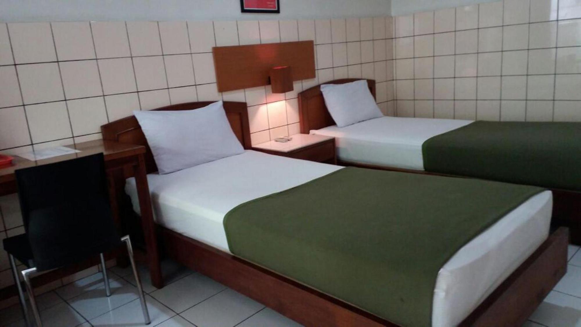 Hotel Aneka Baru Sleman  Exterior foto